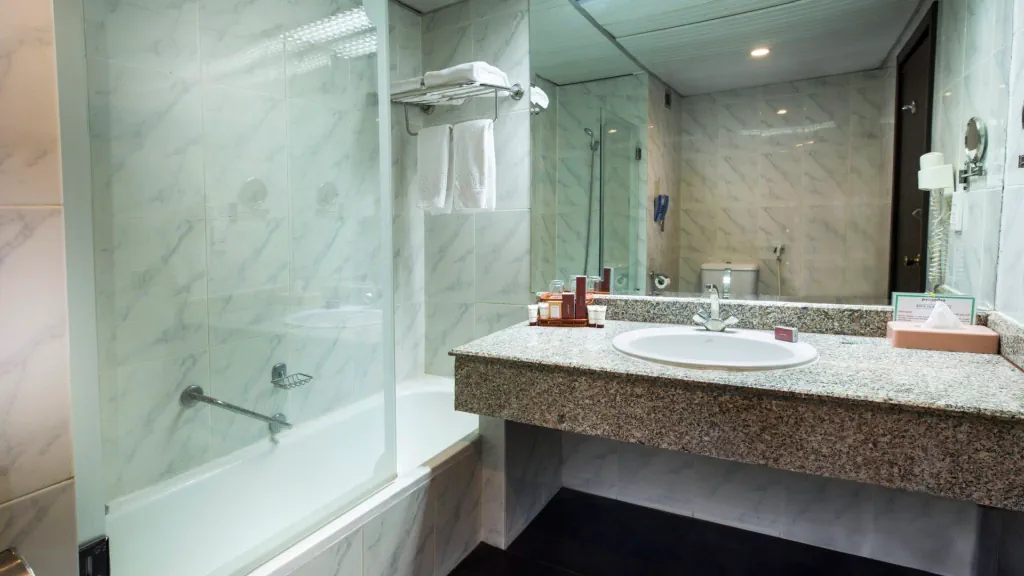 الفندق بيراميزا ايزيس ايلاند ريزورت - أسوان